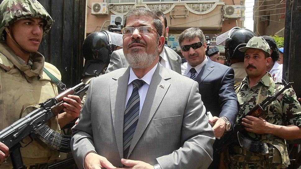 Свергнутый президент Мохаммед Мурси так и не сумел найти общий язык с военными