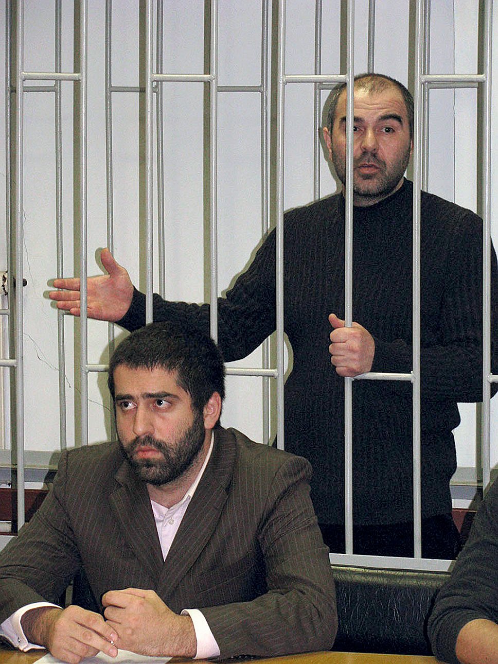 Бамматхан Шейхов, сдавшийся под гарантии главы МВД Дагестана, не отсидел за решеткой и трех лет, вернувшись в бандподполье