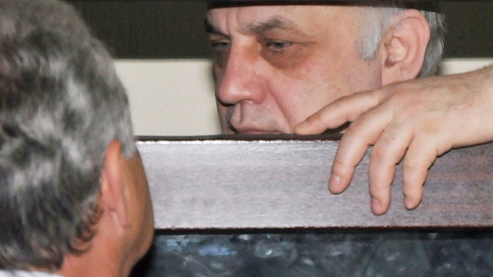 Защиту бывшего главы Энгельсского района Михаила Лысенко  проверяют на подкуп свидетеля