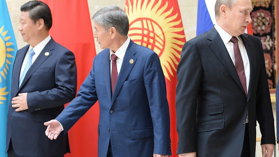 Россия (крайний справа — президент РФ Владимир Путин) выступает за углубление взаимодействия в рамках ШОС, однако с финансированием совместных инициатив не спешит