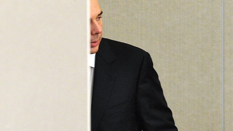 Министру финансов Антону Силуанову удалось незаметно сэкономить половину расчетного трансферта в Резервный фонд