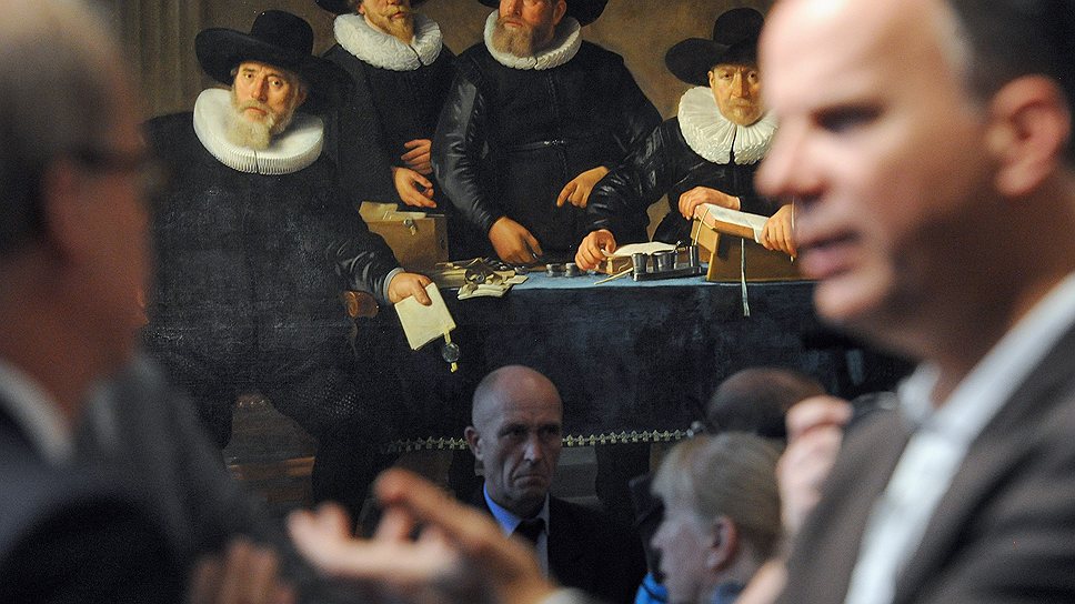 Голландский портрет сменил формат с вертикального на горизонтальный, поскольку горизонталь — синоним демократии и республиканских ценностей