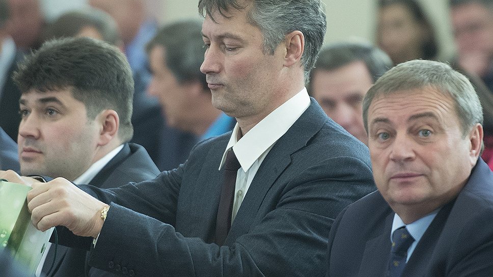 Глава Екатеринбурга Евгений Ройзман (второй слева)