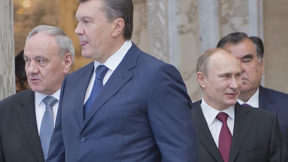 Президент России Владимир Путин не за и не против президента Украины Виктора Януковича. Просто они теперь будут идти параллельными курсами