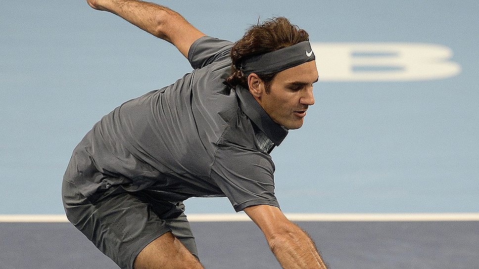 Великому Роджеру Федереру приходится добывать путевку на итоговый турнир года на флажке 