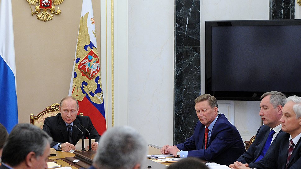 Владимир Путин объяснил членам своего совета по противодействию коррупции, как бороться со взяточничеством