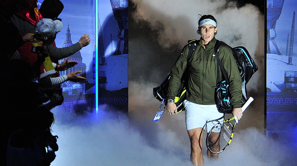 Благодаря победе над Роджером Федерером Рафаэль Надаль (на фото) получил шанс выиграть итоговый турнир сезона ATP — единственный крупный чемпионат, еще не покорявшийся испанцу