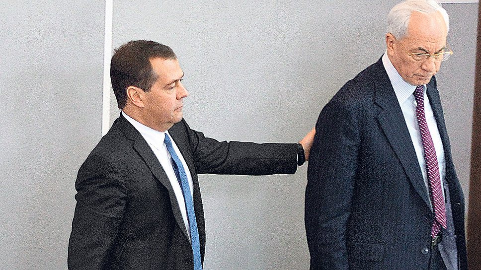 Премьер-министр РФ Дмитрий Медведев напомнил украинскому коллеге Николаю Азарову, что торговать по-прежнему можно даже с Россией