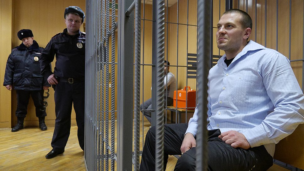 Максим Лузянин молчал в ответ на большинство вопросов прокурора и адвокатов