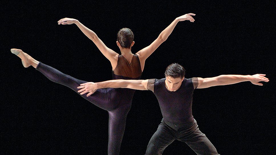 Новый балет Иржи Килиана &amp;quot;Восковые крылья&amp;quot; беден на аттракционы, но психологически глубок