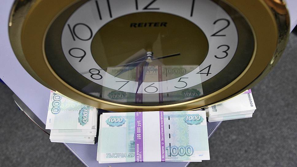Почему рубль взял паузу