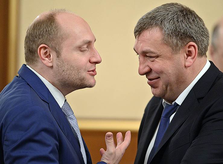 Дальневосточному министру Александру Галушке (слева) от коллег, например, министра регионального  развития Игоря Слюняева (справа), нужны скорее советы, чем указания 