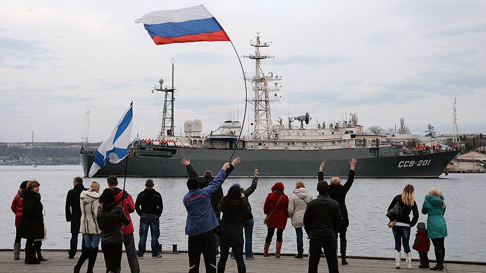 В Севастополе сегодня российский флаг можно встретить гораздо чаще, чем украинский