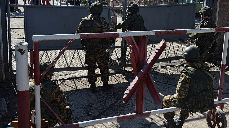 Как Крым рвут на воинские части