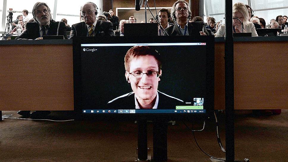 Выступление Эдварда Сноудена (на экране) в ПАСЕ российские делегаты пропустили по уважительным причинам 