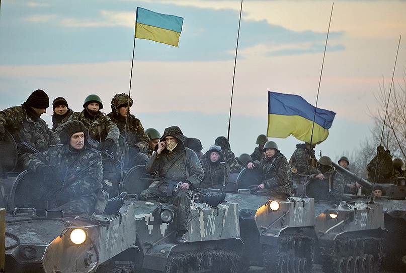 Украинские силовики остановились на подступах к Славянску, административные здания в котором контролируют сторонники &amp;quot;Донецкой республики&amp;quot;