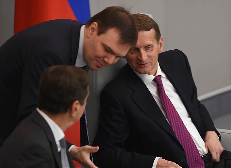Леонид Левин (в центре) имеет отличные шансы влиться в ряды руководства Госдумы, заняв пост главы комитета по информационной политике 