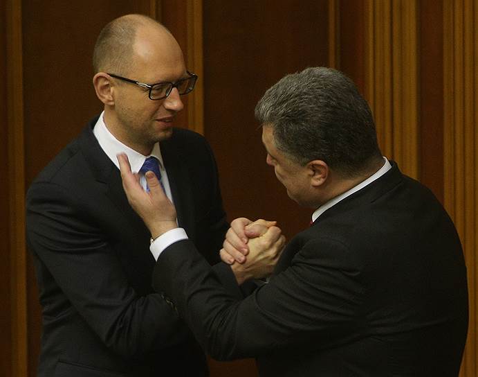 После выборов Украину ждет противостояние сторонников премьера Яценюка и президента Порошенко