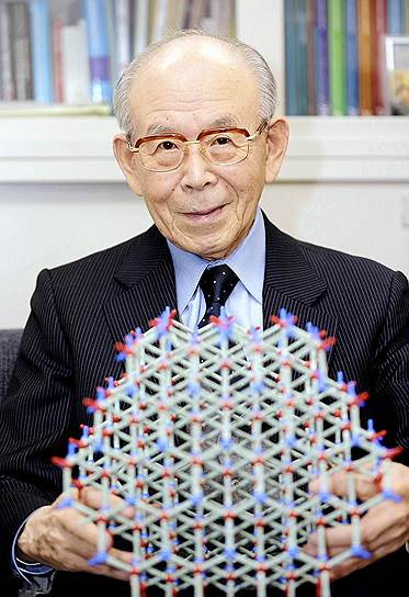 По словам Исаму Акасаки (на фото), открытие синих светодиодов считалось в научной среде невыполнимой задачей для XX века