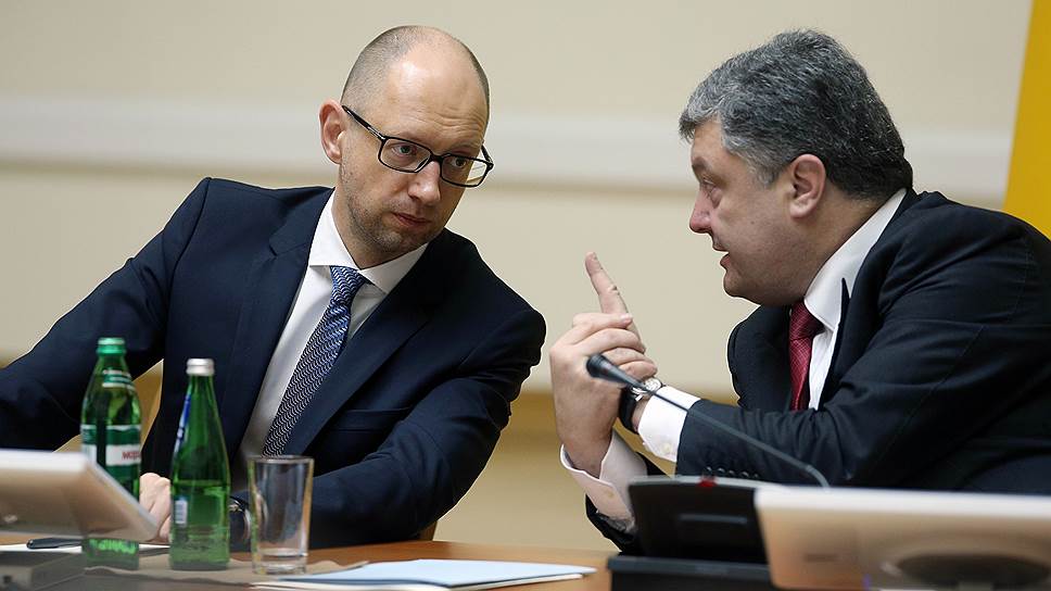Договариваться о формировании новой коалиции на Украине будет «Блок Петра Порошенко» (Порошенко на фото справа) и «Народный фронт» Арсения Яценюка (слева)