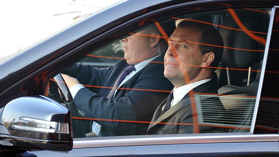 У Дмитрия Медведева есть план по решению проблем автомобилистов