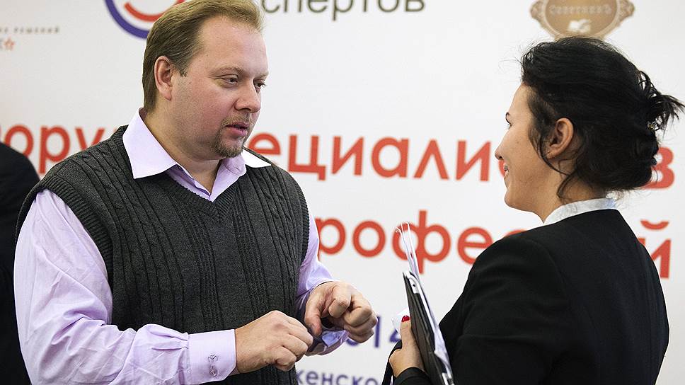 Политконсультант Олег Матвейчев (слева)