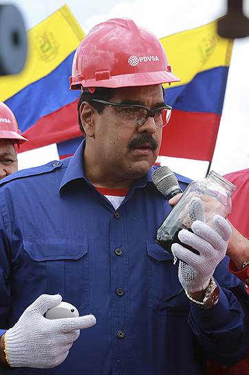 Падение цен на нефть грозит Венесуэле (на фото — президент Николас Мадуро) не только экономическим, но и политическим кризисом