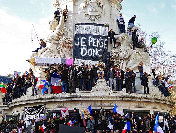 На «Марш единства» в память о жертвах нападения на редакцию Charlie Hebdo собрались представители всех политических сил Франции. Почти всех