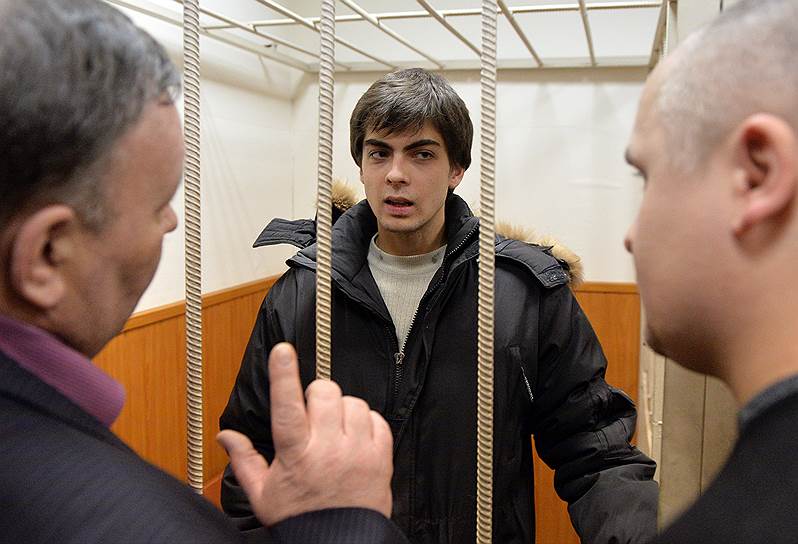 Несмотря на намерение следствия поместить Ивана Непомнящих за решетку, ближайшие два месяца он проведет под домашним арестом