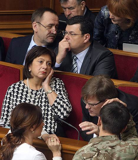 Министр финансов Украины Наталья Яресько намерена обсудить с внешними кредиторами условия реструктуризации части суверенного долга страны