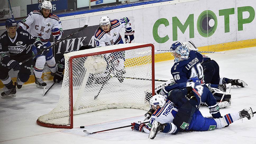 Хоккеистам СКА удалось в Москве нанести динамовцам неожиданно крупное поражение и оказаться в одном шаге от полуфинала Кубка Гагарина