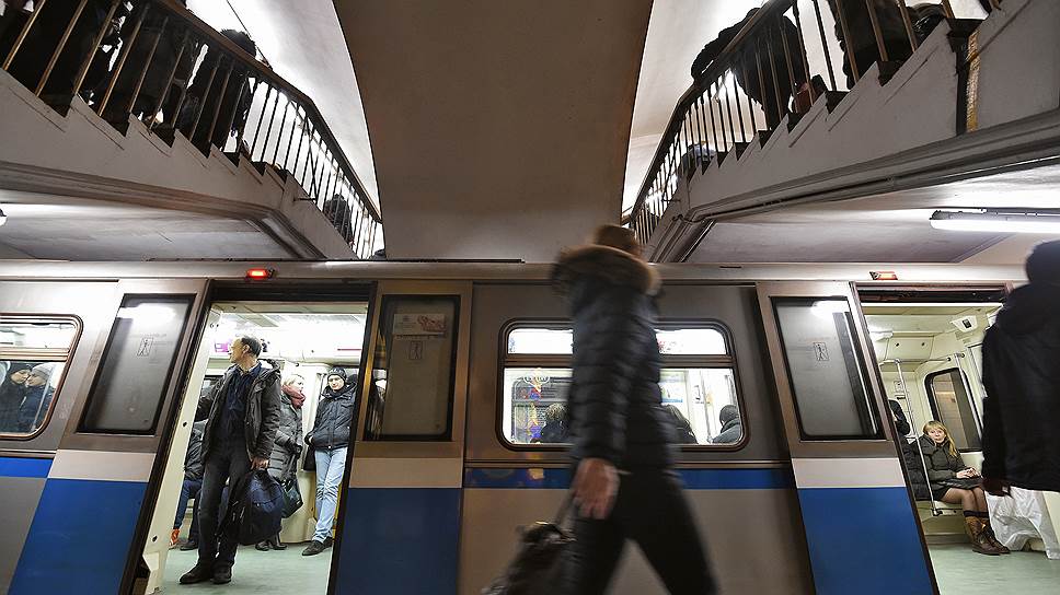 Пожилым и беременным уступают место в метро