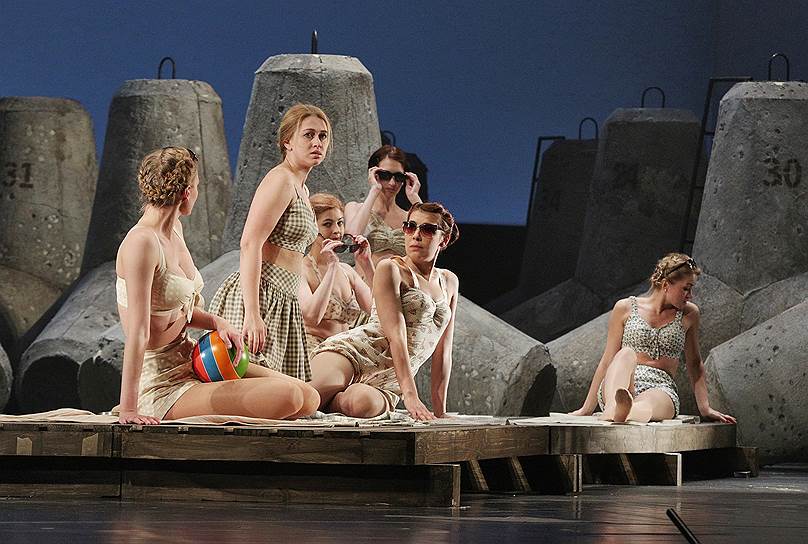На сцене Музтеатра Станиславского впервые в Москве поставлена знаменитая оп...