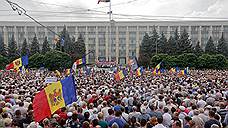 Под властями Молдавии зашаталась площадь