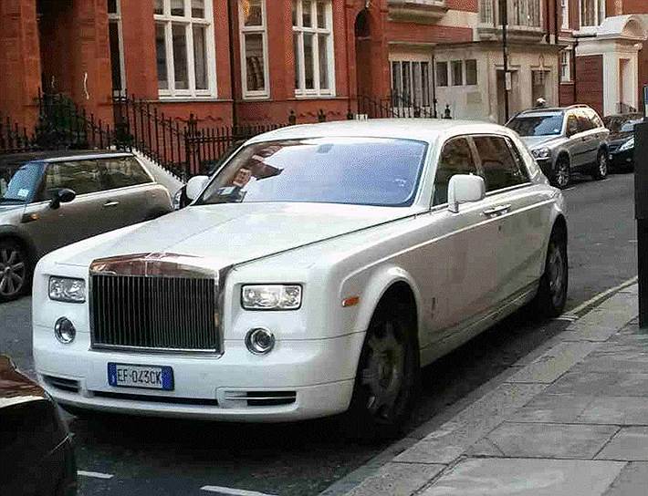 Автомобиль Rolls-Royce главы НПО «Космос» Андрея Чернякова, арестованный по решению суда в Лондоне