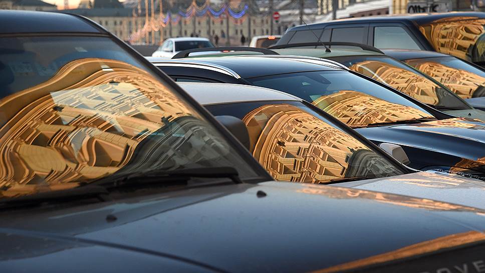 Почему для жителей центра Москвы создали специальные парковки