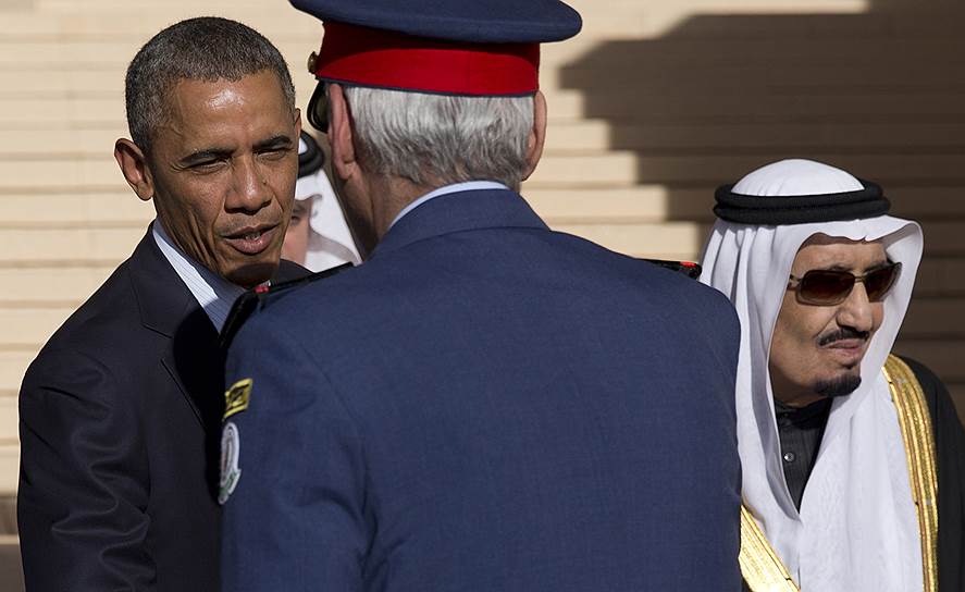 Принятый несмотря на вето президента США Барака Обамы (слева) закон осложнит отношения Белого дома с ключевым союзником на Ближнем Востоке — Саудовской Аравией (справа — король Сальман ибн Абдель-Азиз ас-Сауд)