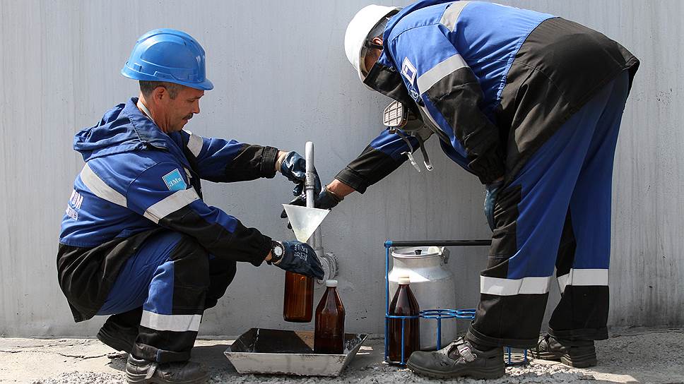 Почему ФАС была недовольна биржевыми продажами топлива «Роснефти» и «Газпрома»
