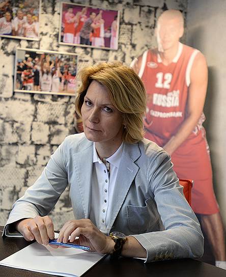 Экс-президент Российской федерации баскетбола Юлия Аникеева 
