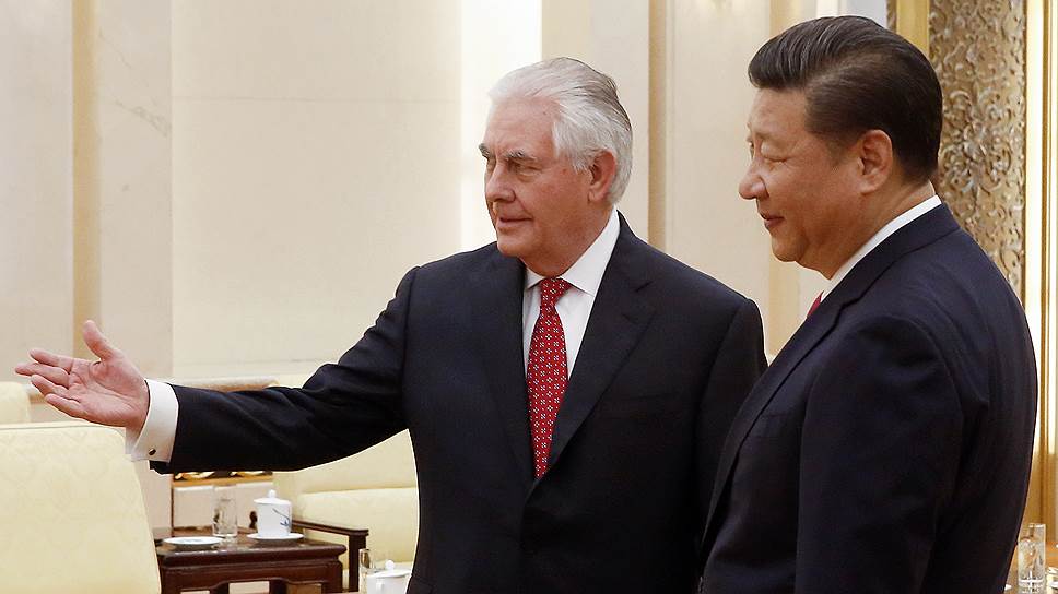 Новая администрация США налаживает отношения с Пекином быстрее, чем с Москвой