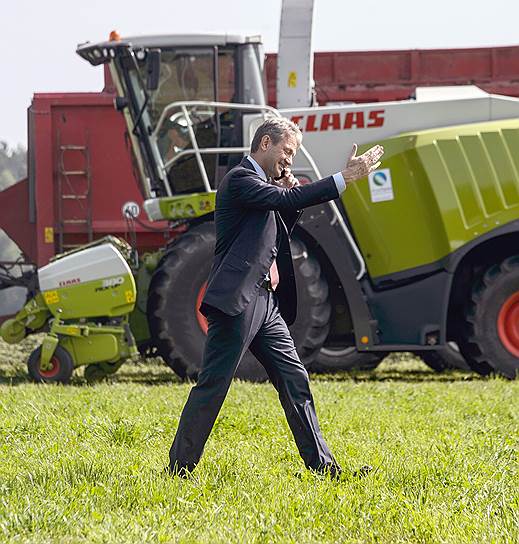 Глава Минсельхоза Александр Ткачев поспешил донести до фермеров указания президента