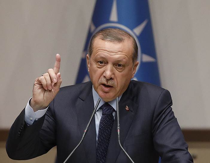 Президент Турции Реджеп Тайип Эрдоган готов указать Владимиру Путину на недопустимость поддержки Башара Асада и «курдских террористов»
