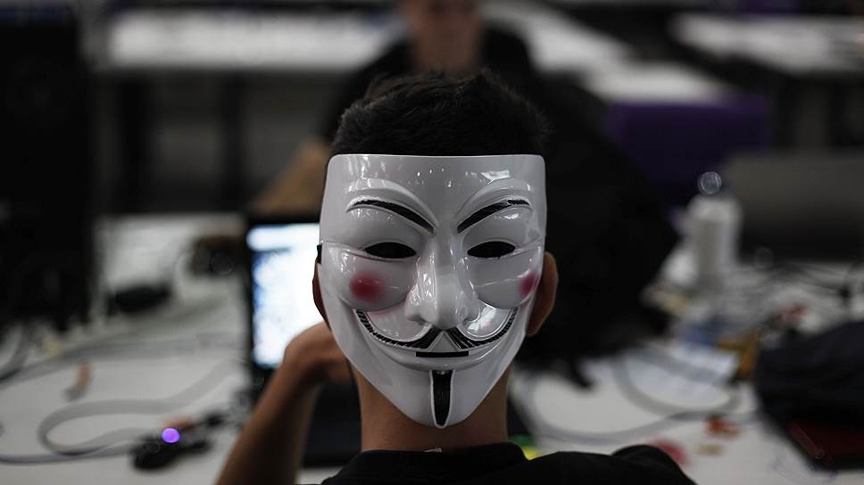 Как начался процесс по делу 14 хакеров, похитивших у банков через интернет более 1 млрд руб.
