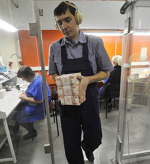 Выпускники российских вузов рассчитывают получать от работодателей больше, чем те готовы платить
