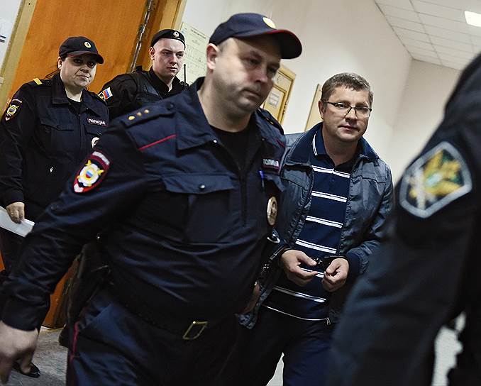 Андрей Горьков не смог убедить суд в необоснованности ходатайства следствия о его аресте