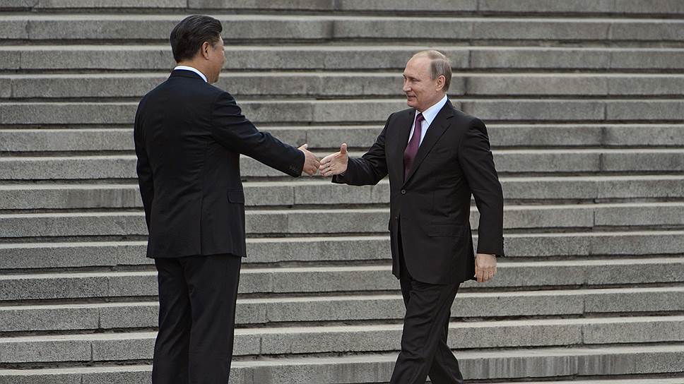 Глава КНР посетил Москву по пути на Запад