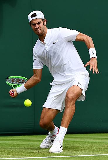 Выйдя в третий круг Wimbledon, Карен Хачанов уже оправдал 30-й номер посева, который он получил перед жеребьевкой