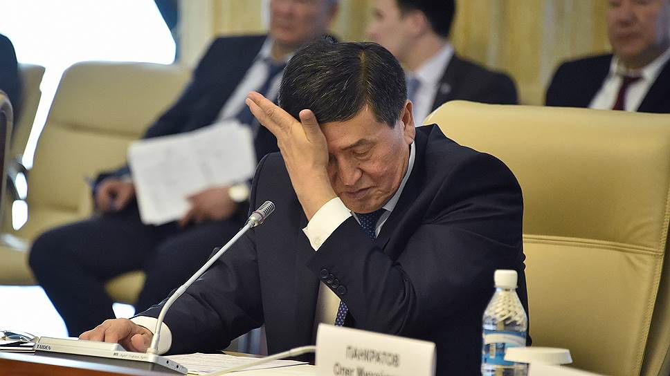 Как Киргизия выбирает президента из трех премьеров
