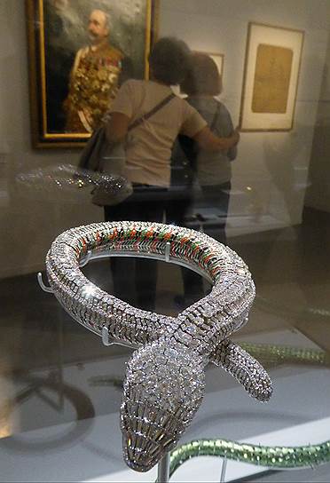 Платиновая змея Cartier с бриллиантами и рубинами принадлежала мексиканской киноактрисе Марии Феликс