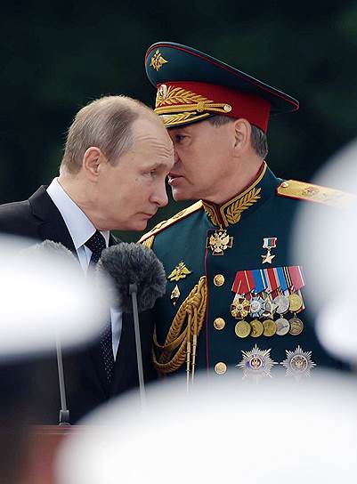 Министр обороны Сергей Шойгу постоянно докладывал верховному главнокомандующему оперативную обстановку